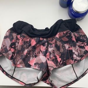 Multicolor Lululemon speed up 2.5 shorts
